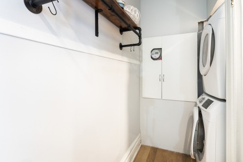 Laundry - 5724 Rue St-Urbain, Montréal (Le Plateau-Mont-Royal), QC - Indoor Photo Showing Laundry Room