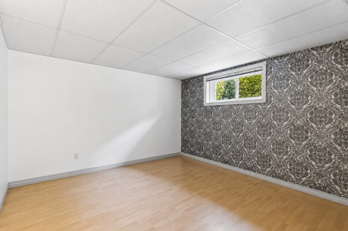 Master Bedroom - 24 Rue Lanctôt, Saint-Constant, QC 