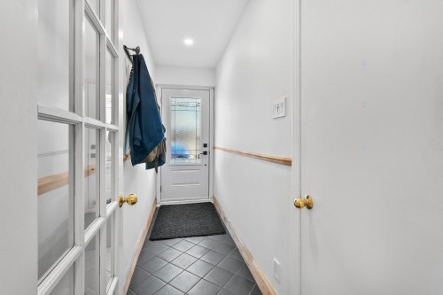 Mud Room - 6614 31E Avenue, Montréal (Rosemont/La Petite-Patrie), QC 