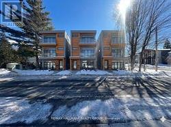 641 TWEEDSMUIR AVENUE  Ottawa, ON K1Z 5P7