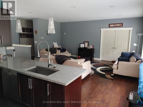 2932 Pinecone Trail, Severn, ON 