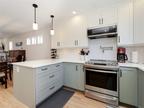515 Selwyn Falls Dr, Langford, BC 