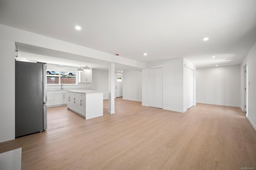 #A-896 Galerno Rd, Campbell River, BC - Indoor