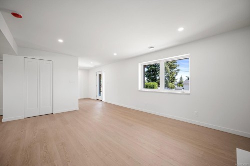 #A-896 Galerno Rd, Campbell River, BC - Indoor Photo Showing Other Room