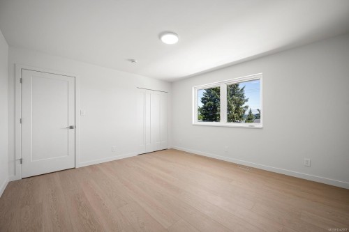 #A-896 Galerno Rd, Campbell River, BC - Indoor Photo Showing Other Room