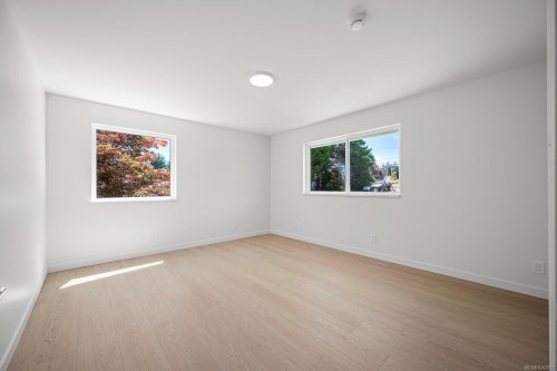 #A-896 Galerno Rd, Campbell River, BC - Indoor Photo Showing Other Room
