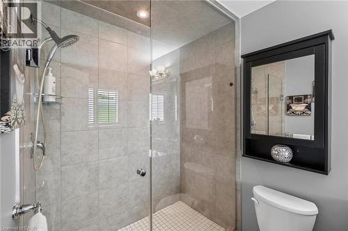 21 Summerberry Way, Hamilton, ON - Indoor Photo Showing Bathroom