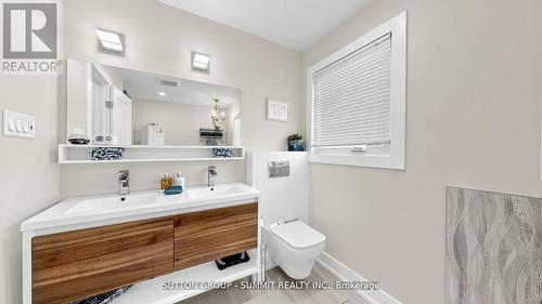 2427 Ravensthorpe Crescent, Mississauga, ON 
