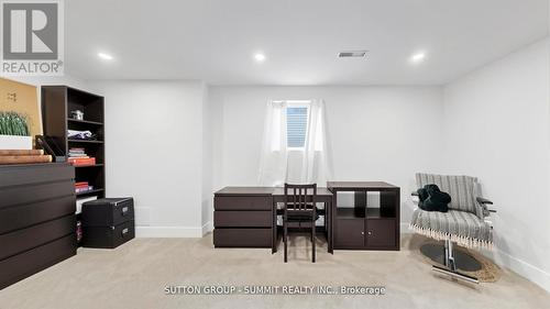 2427 Ravensthorpe Crescent, Mississauga, ON 