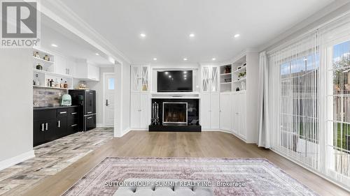 2427 Ravensthorpe Crescent, Mississauga, ON 