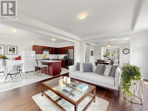 91 Badgerow Way, Aurora, ON 