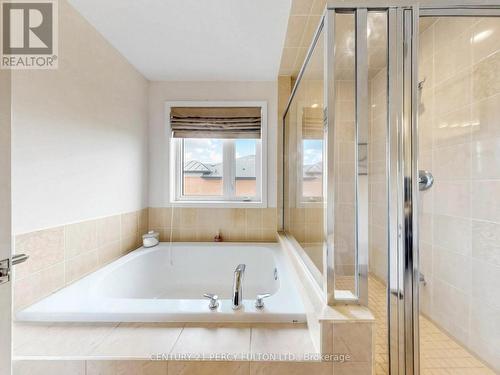 91 Badgerow Way, Aurora, ON 