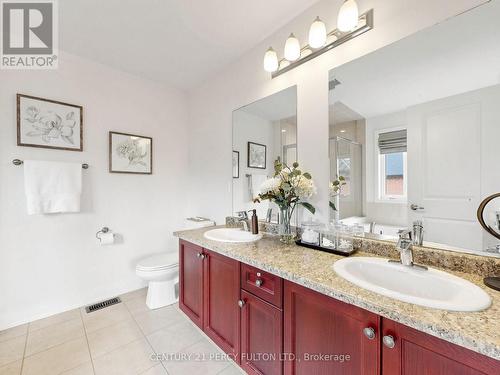 91 Badgerow Way, Aurora, ON 