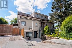 2 - 79 TWENTY FIFTH STREET  Toronto, ON M8V 3P7