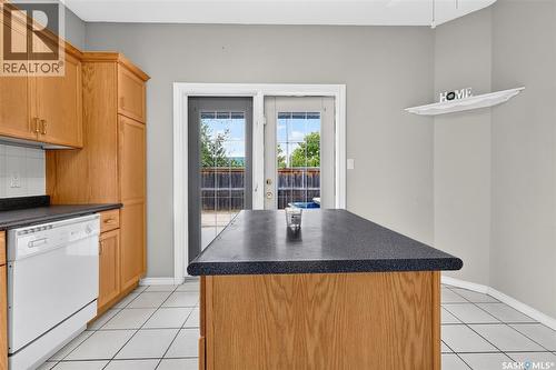 206 2Nd, Hague, SK 