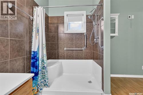 206 2Nd, Hague, SK 