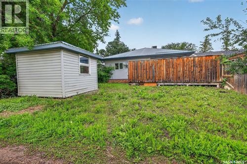 206 2Nd, Hague, SK 