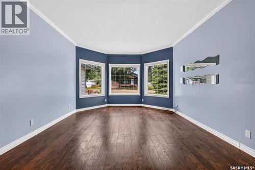206 2Nd, Hague, SK 