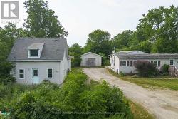 110/112 LORNE STREET  Smiths Falls, ON K7A 3L1