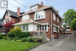 4 - 50 GLENROSE AVENUE  Toronto, ON M4T 1K4
