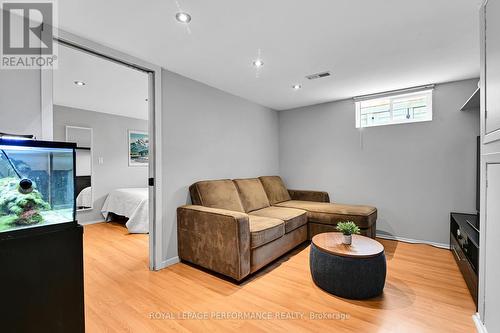 2376 Urbandale Drive, Ottawa, ON 