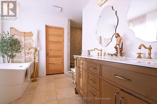 5540 Carriage Road, Middlesex Centre, ON 