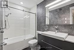 2nd floor 3 pce bathroom - 