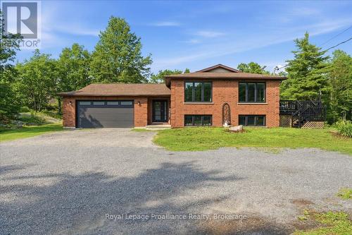 10389 HIGHWAY 41  Addington Highlands (Addington Highlands), ON K0H 1Z0