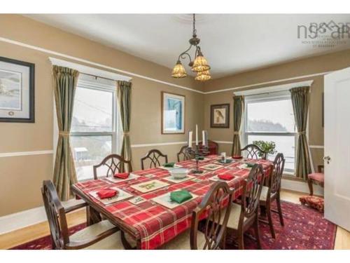 10352 1 Highway, Paradise, NS 