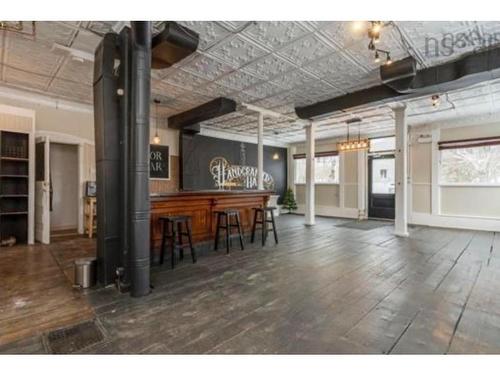 10352 1 Highway, Paradise, NS 