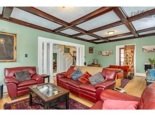 10352 1 Highway, Paradise, NS 