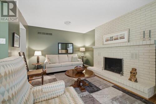 1054 Veroli Court, Mississauga, ON 