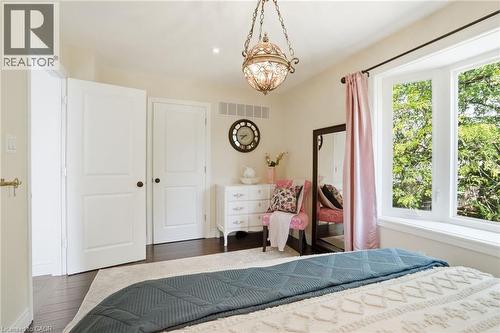 3411 Lansdown Drive, Burlington, ON 
