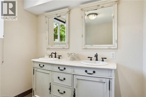 3411 Lansdown Drive, Burlington, ON 