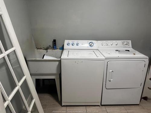 Lower-4625 Bunker Avenue, Windsor, ON 