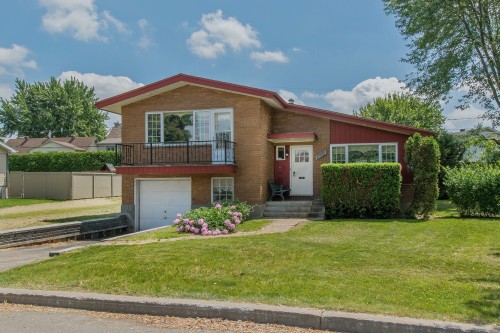 3928 Rue Nina  Laval (Fabreville), QC H7P 1G1
