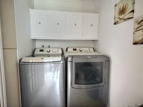 Salle de lavage - 127 Ch. Des Scouts, Val-D'Or, QC - Indoor Photo Showing Laundry Room