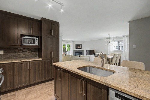 Kitchen - 1-185 Rue Du Sanctuaire, Sainte-Julie, QC - Indoor Photo Showing Kitchen