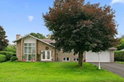 24 Rue Ste-Foy  Châteauguay, QC J6J 5A4
