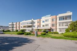203-965 King Street Penticton, BC V2A 8J4