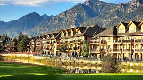 216-200 BIGHORN Boulevard  Radium Hot Springs, BC V0A 1M0