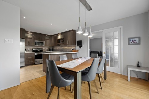 Salle à manger - 28 Rue Pasteur, Notre-Dame-De-L'Île-Perrot, QC 