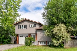 278 Arden Drive  Oshawa, ON L1G 1X5