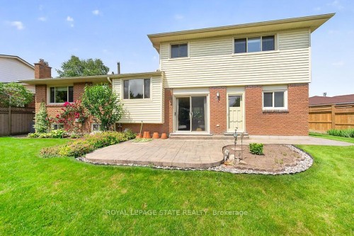 7 Elizabeth Court, Hamilton, ON 