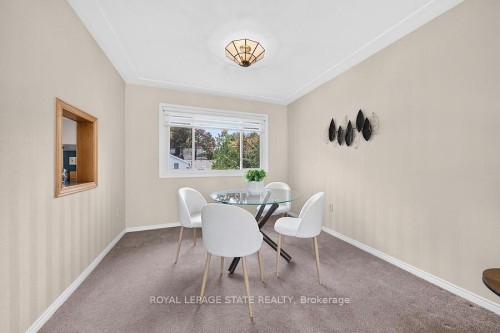 7 Elizabeth Court, Hamilton, ON - Indoor Photo Showing Dining Room
