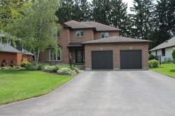 56 Carnegie Place  Hamilton, ON L9G 4T9