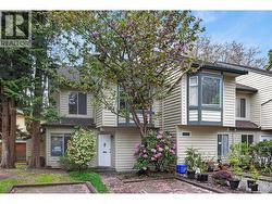 8 7611 MOFFATT ROAD  Richmond, BC V6Y 1X9