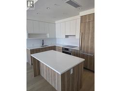203 8398 OAK STREET  Vancouver, BC V6P 0L9
