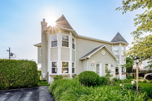 3855 Rue de Toulon  Sherbrooke (Brompton/Rock Forest/Saint-Élie/Deauville), QC J1N 3W5