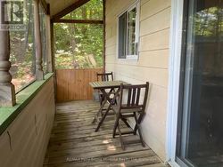 Enclosed porch - 